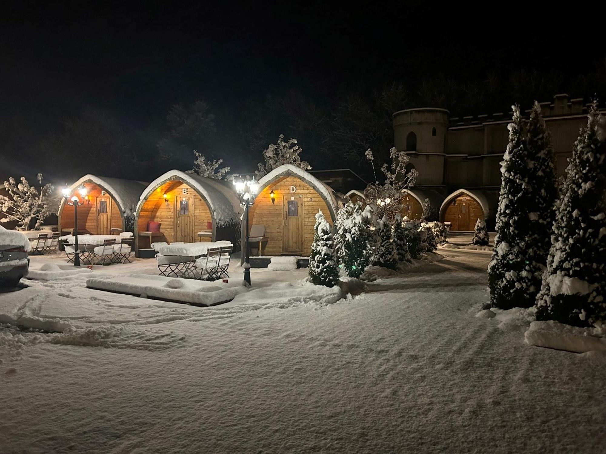 Inn-Side Adventure Cabins Хайминг Экстерьер фото